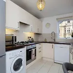 Veeve - The Westbourne Grove Apartment